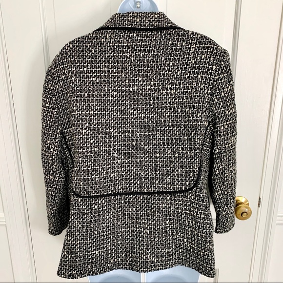 LAUREL by ESCADA Boucle Jacket - Picture 6 of 10